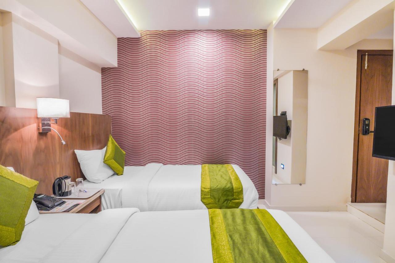 Oxford Hotel Powai Bombay Extérieur photo